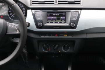 Skoda Fabia III Kombi 1.2 TSI 90KM 2015 Skoda Fabia 1.2 TSI, Salon Polska, Klima, zdjęcie 12