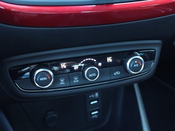 Opel 2020 Opel Crossland 1.2 Turbo, Salon Polska, zdjęcie 12