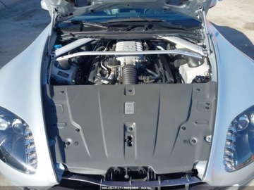 Aston Martin V8 Vantage III 2008 Aston Martin V8 Vantage 2008 4.3L 4.3 Benzyna 380KM, zdjęcie 9