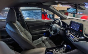 Toyota C-HR I Crossover Facelifting 1.8 Hybrid 122KM 2022 Toyota C-HR 1.8 Hybrid Style 1.8 Hybryda 122KM, zdjęcie 16