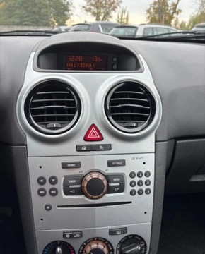 Opel Corsa D Hatchback 5d Facelifting 1.2 Twinport ECOTEC 70KM 2013 Opel Corsa 1.2B 70KM przeb.49tys zadbane bezwypadkowy zarejestrowany 1.2, zdjęcie 10