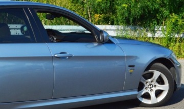 BMW Seria 3 E90-91-92-93 Touring E91 3.0 330i 272KM 2012 BMW 3 330 i xDrive 272 KM, zdjęcie 15