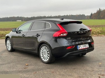 Volvo V40 II Cross Country 2.0 D2 DRIVE-E 120KM 2015 Volvo V40 D2 RDesign 1.6D 120 KM 2015r, zdjęcie 9