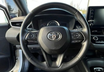 Toyota Corolla XII TS Kombi 1.8 Hybrid 122KM 2019 Toyota Corolla Hybryda Automat Navi Kamera Led Grzane fotele Tempomat, zdjęcie 18