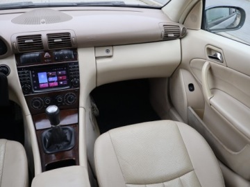 Mercedes Klasa C W203 Sedan W203 1.8 (C 200 Kompressor) 163KM 2005 Mercedes C C 200 Kompressor , Salon Polska, Klima, zdjęcie 7