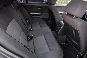 BMW Seria 3 E90-91-92-93 Limuzyna E90 318d 143KM 2007 BMW 320 M47 Rozrząd z przodu ! Szyberdach !, zdjęcie 8