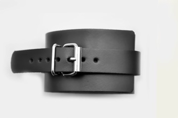 Opaska na NADGARSTEK skórzana