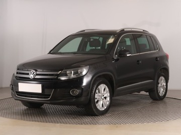 Volkswagen Tiguan I SUV Facelifting 2.0 TDI CR DPF BlueMotion 140KM 2013 VW Tiguan 2.0 TDI, Klima, Parktronic, zdjęcie 1