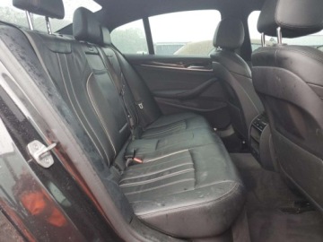 BMW Seria 5 G30-G31 2018 BMW Seria 5 540xi 2018 3.0l 3.0 Benzyna 335KM, zdjęcie 10
