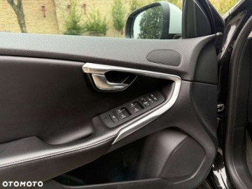 Volvo V40 II Hatchback Facelifting 2.0 D3 150KM 2018 Volvo V40 Volvo V40 D3 Inscription 2.0 Diesel 150KM, zdjęcie 25
