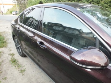 Чехлы-роллеты, посвященные VW Passat B8