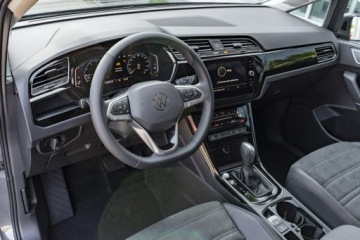 Volkswagen Touran III 1.5 TSI EVO 150KM 2026 Volkswagen Touran Highline 1.5 TSI EVO 150 KM DSG, zdjęcie 10