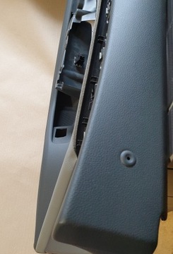 Обшивка боковой двери AUDI A5 F5A SPORTBACK 8W8