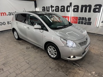 Toyota Verso Minivan 1.8 Valvematic 147KM 2010 Toyota Verso duze rodzinne 7osobowe przestronne auto w benzynie i automac, zdjęcie 3