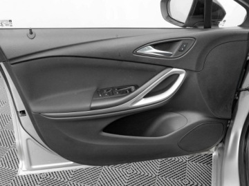 Opel Astra K Sportstourer Facelifting 1.2 Turbo 130KM 2021 Opel Astra GD063YW#1.2 T Edition 2 stref klima, zdjęcie 8