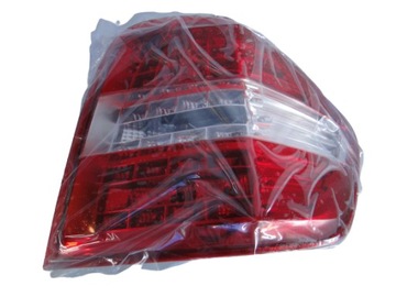 MERCEDES ML W164 164 LIFT LAMPA TYLNA PRAWA