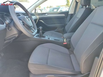 Volkswagen Passat B8 Variant 1.6 TDI BlueMotion SCR 120KM 2017 Volkswagen Passat GWARANCJA, Niski udokumentowany przebieg, Mozliwa zamian, zdjęcie 5