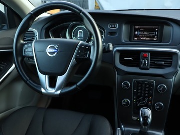 Volvo V40 II Cross Country 2.0 T4 180KM 2013 Volvo V40 Cross Country 2.0 T4 AWD, Salon Polska, zdjęcie 6