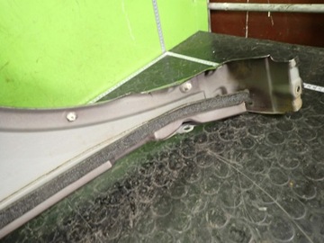 BLATNÍK LEVÝ PŘEDNÍ NISSAN X-TRAIL T31 K55 08R