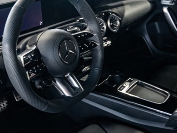 Mercedes Klasa A W177/V177 Hatchback AMG Facelifting 2.0 A35 306KM 2026 MERCEDES-BENZ A Klasa 35 AMG 4-Matic 2.0 (306KM) 2026, zdjęcie 5