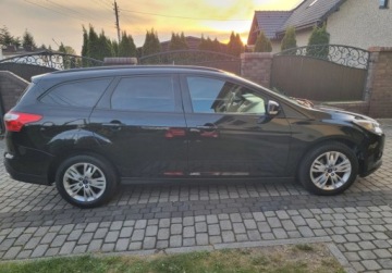 Ford Focus III Kombi Facelifting 1.0 EcoBoost 125KM 2014 Ford Focus Po oplatach Bezwypadkowe Zadbane Polecam Benzyna 125KM, zdjęcie 6