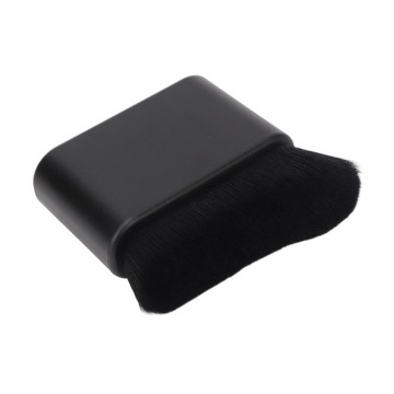 БОЛЬШАЯ ЩЕТКА ДЛЯ ЛИЦА И ТЕЛА С ТОЛСТОЙ ЩЕТИНОЙ