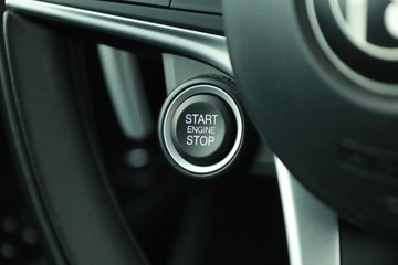 Alfa Romeo Giulia II Sedan 2.0 TBi 280KM 2019 Alfa Romeo Giulia 2.0 Turbo, Salon Polska, zdjęcie 15