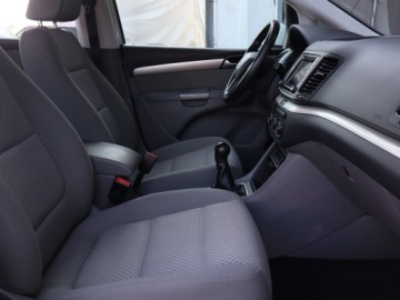 Seat Alhambra II (7N) Van Facelifting 2.0 TDI 150KM 2017 Seat Alhambra 2.0 TDI, Klima, Klimatronic, zdjęcie 8