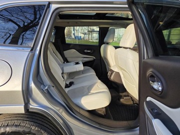 Jeep Cherokee V Terenowy 3.2 V6 272KM 2017 JEEP CHEROKEE Overland V6 3.2l benzyna 272KM 4X4 Salon PL LPG Wentylacja, zdjęcie 32