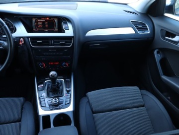 Audi A4 B8 Avant 2.0 TDI 143KM 2008 Audi A4 2.0 TDI, Navi, Klima, Klimatronic,ALU, zdjęcie 7