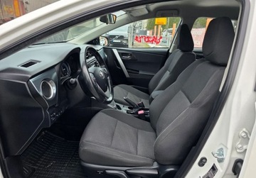 Toyota Auris II 2013 Toyota Auris Niski przbiegladna i zadbana prosto z Niemiec 1.8 Hybryda, zdjęcie 10