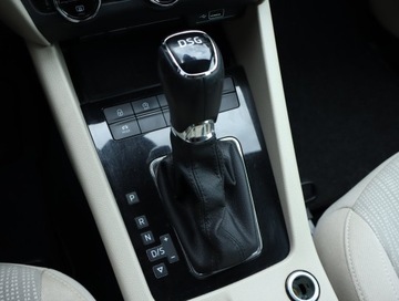 Skoda Octavia III Kombi Facelifting 2.0 TDI 150KM 2019 Skoda Octavia 2.0 TDI, Salon Polska, DSG, Navi, zdjęcie 15