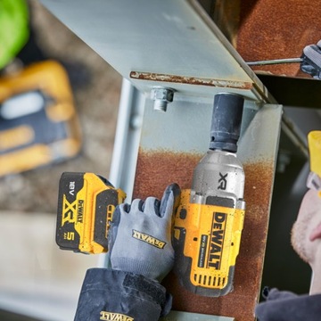 Гайковерт ударный 1355Нм 1/2 DeWALT DCF900NT + головки