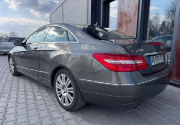 Mercedes Klasa E W212 Coupe 250 CDI BlueEFFICIENCY 204KM 2010 Mercedes-Benz Klasa E bezwypadekserwisautomat 2.1 Diesel 204KM, zdjęcie 9