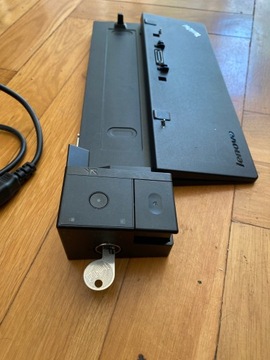 Stacja dokująca Lenovo 40A2 kluczyk
