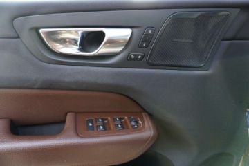 Volvo XC60 II 2020 Volvo XC 60 T8 AWD Plug-In Tempomat Kamera SalonPL Panorama FV23, zdjęcie 17