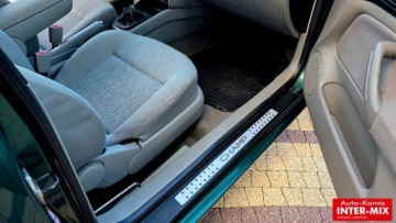 Volkswagen Golf V Hatchback 1.4 i 16V 75KM 2003 Volkswagen Golf 1,4 benzyna 1.4 Benzyna 75KM, zdjęcie 19