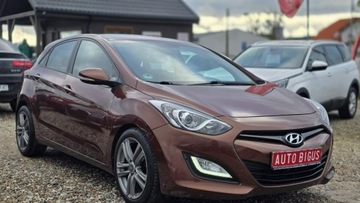 Hyundai i30 II Hatchback 5d 1.4 CRDi 90KM 2012 Hyundai i30 1,4 Crdi bardzo ekonomiczny Ledy, zdjęcie 2