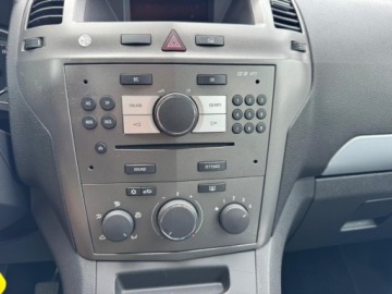 Opel Zafira B 1.8 ECOTEC 140KM 2007 Opel Zafira Raty 1.8 benz 140KM 7 osobowy Klima Alufelga Zarejestrowany G, zdjęcie 31