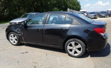 Chevrolet Cruze 2009 Chevrolet Cruze 2.0 Diesel 163km lekko uszkodzony, zdjęcie 6