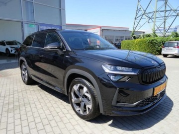 Skoda Kodiaq II SUV 2.0 TDI SCR 150KM 2025 Skoda Kodiaq Sportline Navi Full Led Alu 19 Keyless go Kamera 2025 2.0, zdjęcie 3