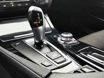 BMW Seria 5 F10-F11 Limuzyna 520d 184KM 2010 BMW 5 520D, F10, Automat, PDC, Podgrzewane fotele, zdjęcie 10