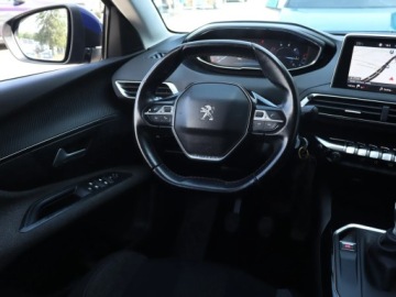 Peugeot 3008 II Crossover 2.0 BlueHDi 150KM 2017 Peugeot 3008 2.0 HDi, Navi, Klima, Klimatronic, zdjęcie 6