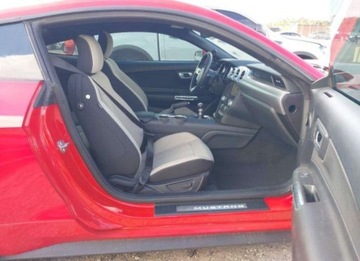 Ford Mustang VI Fastback Facelifting 5.0 Ti-VCT 460KM 2020 Ford Mustang 2020, 5.0L, FASTBACK, od ubezpieczalni 5.0 Benzyna 460KM, zdjęcie 9