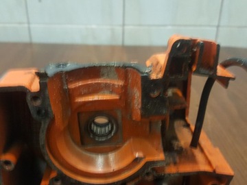 STIHL 015 КАРТРИДЖ КОРПУС ДВИГАТЕЛЯ ПОЛУБЛОК