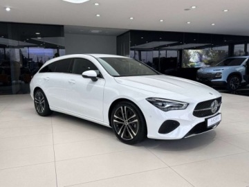 Mercedes CLA C118/X118 Shooting Brake Facelifting 1.3 180 136KM 2024 Mercedes-Benz CLA Shooting Brake Pakiet Parkowania Nawigacja MBUX Premiu, zdjęcie 4