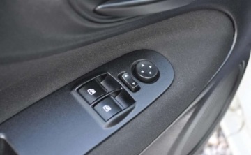 Fiat Punto Punto 2012 Hatchback 3d 1.2 69KM 2016 Fiat Punto Klimatyzacja Elektryczne Szyby 1.2 Benzyna 69KM, zdjęcie 20