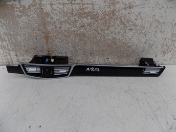 Kratki nawiewu dekor Mercedes A212 A2128302554