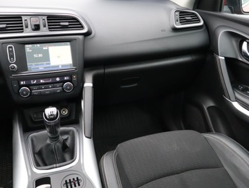 Renault Kadjar Crossover 1.2 Energy TCe 130KM 2016 Renault Kadjar 1.2 TCe, Salon Polska, Skóra, Navi, zdjęcie 7