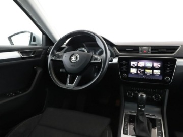Skoda Superb III Kombi Plug-In Hybrid 1.4 TSI Plug-In-Hybrid 218KM 2020 Škoda Superb Skoda Superb full led automat fv23, zdjęcie 16
